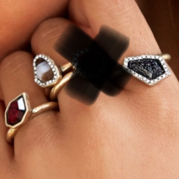 Chloe+Isabell Rebel Rebel Set (Missing 1 Ring) - Picture 4 of 12